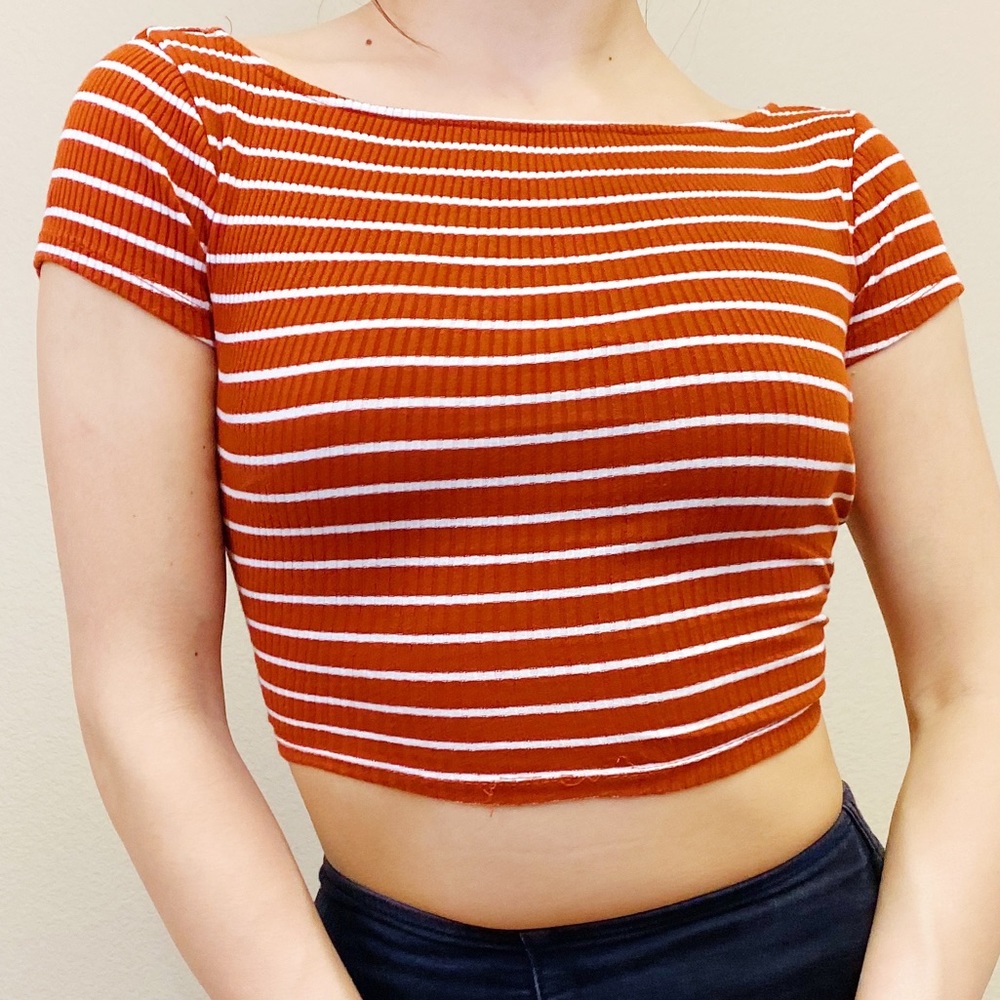Small Forever 21 | Orange & White Crop Top